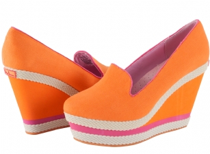 Philip Simon Women's Abbe Wedge Shoe - Coral - Enjoy your life in these wonderful Philip Simon Women's Abbe Wedge Shoe. Its  open vamp of a breezy canvas sandal set on a lightweight wedge.Slip into these Pumps from Phillip Simon to add a little length to your gams and swagger in your step.