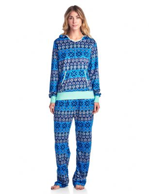 Ashford & Brooks Women's Mink Fleece Hoodie Pajama Set - Fair Isle Blue - This Ashford & Brooks Women's Luxurious Long Sleeve Pajama Set is made out of durable ultra-soft 100% Polyester mink fleece fabric. It'll keep you cozy, warm, and comfortable during the cold winter days yet stylish at the same time. Pj's features; hooded night top, pull over closure, long sleeves, front kangaroo pocket, fun flirty printed patterns with contrast color knitted trim. Pajama pants with elasticized spandex waist for easy pull on and added comfort, side seam pockets, approx. 30" inseam 11" rise, contrast color trim and drawstring bow tie closure. This Two piece comfort sleepwear PJ set offers a roomy relaxed fit perfect for sleeping or lounging around. Soft to touch feels great against skin, you will not want to get them off! Comes in Beautifully Gift Wrapped packaging. Get if on birthday, Christmas holiday for a friend, daughter, girlfriend, wife or someone you love.