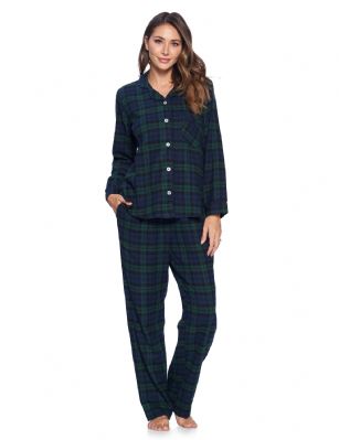 Ashford & Brooks Women's Flannel Plaid Pajamas Long Pj Set - Blackwatch Plaid - This Ashford & Brooks Women's Luxurious Cozy Long Sleeve Classic Pajama Gift Set is made from durable ultra-soft 64% Cotton /36% Polyester fabric. Designed with a roomy relaxed fit. The Fabric blend is designed to give you that soft and warm touch, at the same time prevent excessive shrinkage unlike the 100% Cotton Flannel fabric. It'll keep you warm and comfortable during the cold winter days yet stylish at the same time. The Womens Pj's 2pc set features; Long Sleeve Notch Collar Sleep Shirt with full button-down closure, 1 chest slip pocket, Plaid patterns with piping. Pajama pants features; Elasticized waist and drawstring bow tie closure for easy pull on and added comfort, Flat front, side seam pockets, approx. 32 inseam. This Two-piece comfort sleepwear PJ set is perfect for sleeping or lounging around the House. Soft to touch feels great against skin, you will not want to get them off! Comes in Beautifully Gift-Wrapped packaging. 