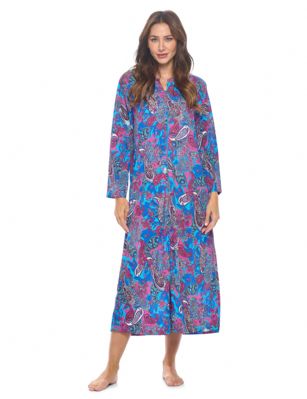 Casual Nights Women's Zip-Front Lounger Robe Long Duster Housecoat with Pockets - Navy Paisley -  The Modest Casual Nights House Coat boasts a comfortable loose fit style, making it the perfect Loungewear for sleeping, relaxing, or simply lounging around the house as a House Dress. This Lounge dress features a super soft stretchy material, long sleeves, a front zipper closure, a flat comfortable neckline and most importantly pockets. From shoulder to hem this duster measures 49 inches. comes in regular and plus sizes S, M, L, XL, 2X, 3X, 4X.  It also serves as a versatile cover-up, an essential piece during rehab or recovery, and an ideal hospital robe for expectant mothers. This Lounger Dress transcends mere clothing; it's a statement of comfort and sophistication.Looking for the perfect gift for that special woman in your life? Look no further. Our Duster Lounger Dress makes an excellent choice for any occasion, be it Mother's Day, Christmas, or birthdays. She is sure to fall in love with its unparalleled comfort and timeless design.Experience the luxury of a Lounger Robe, the grace of a Muumuu, and the charm of a Lounge Dress all in one House Dress. Elevate your lounging experience with the sophistication of a Housecoat that doubles as a Nightgown, Sleep Dress, or House Robe. The convenient front zipper closure adds a touch of ease and functionality to your daily routine.Please use our size chart to determine which size will fit you best, if your measurements fall between two sizes, we recommend ordering a larger size as most people prefer their sleepwear a little looser. Small: Measures US Size 4-6, Chests/Bust 34"-35" Medium: Measures US Size 8-10, Chests/Bust 36"-37" Large: Measures US Size 1214, Chests/Bust 38"-40" X-Large: Measures US Size 16-18, Chests/Bust 41"-43" XX-Large: Measures US Size 18W-20W, Chests/Bust 46-48" 3X-Large: Measures US Size 22W-24W, Chests/Bust 50-52" 4X-Large: Measures US Size 26-28, Chests/Bust 54-56" 